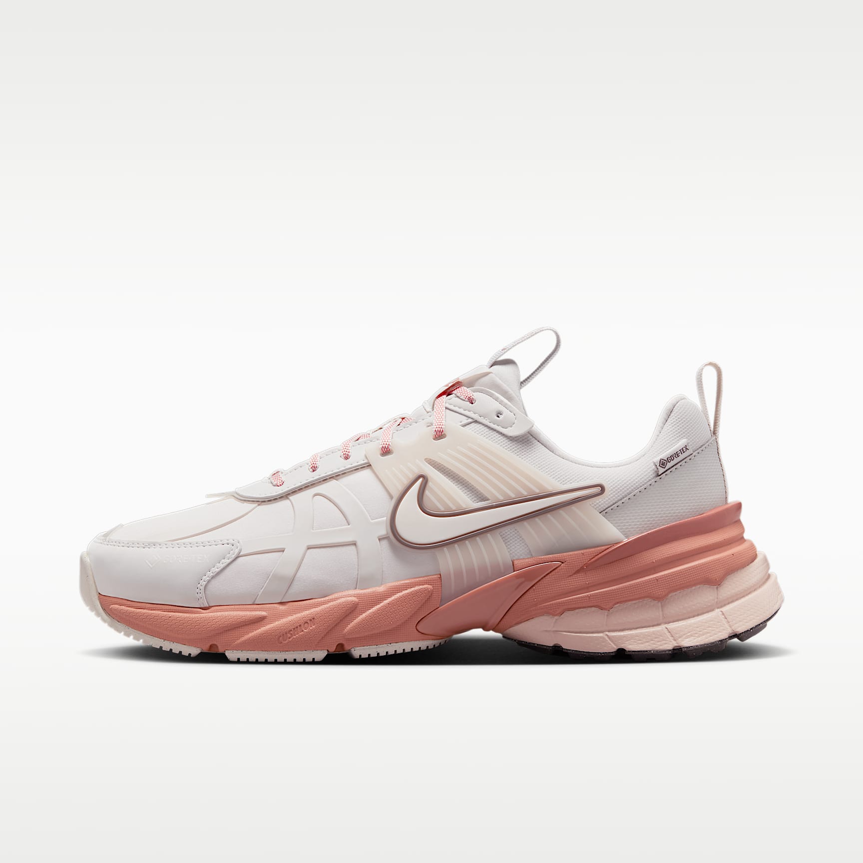 NIKE V2K RUN スニーカー　レディース Nike V2K Run GORE-TEX Women's Waterproof Shoes. Nike.com